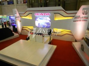 launching mobil medan